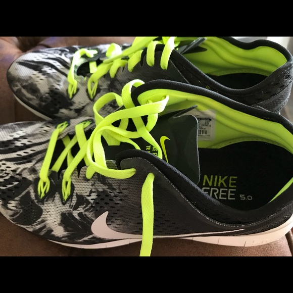 Nike Free 5.0 - Picture 1 of 2